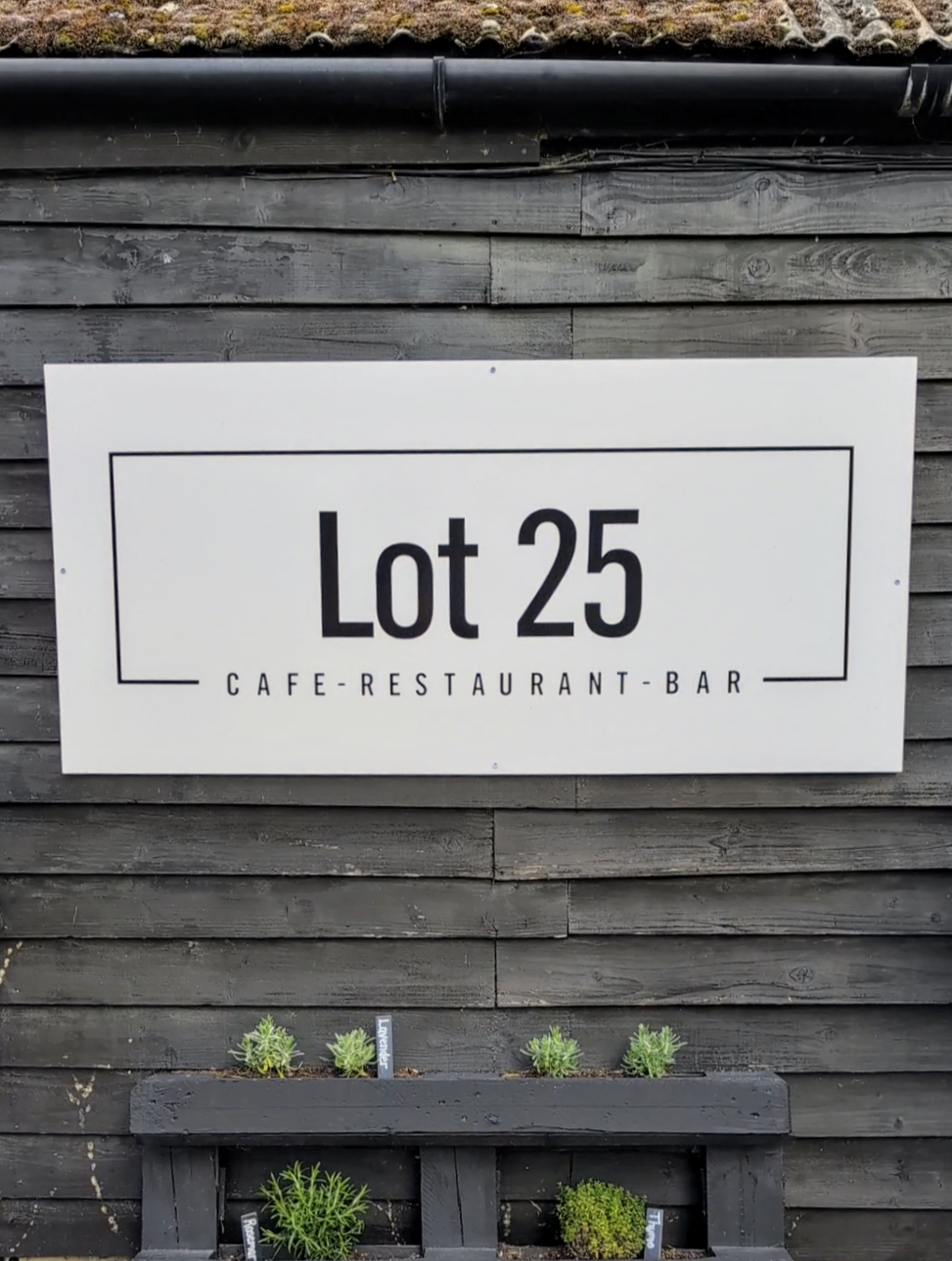 Breakfast @ Lot 25 (Auctions Cafe), Willingham